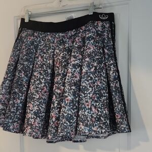Adidas Women's Floral Skirt - Black and Pink